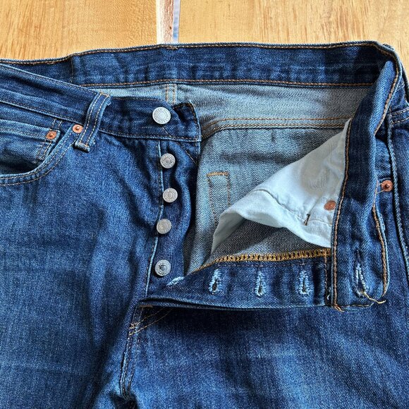 Levi's 501 button fly 32x30 - Picture 7 of 7